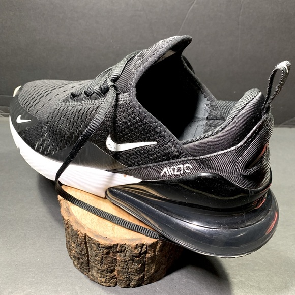 Nike Air Max 270 Men’s Sneakers Black White Sneakers Shoe Size- 10.5 - Picture 2 of 7